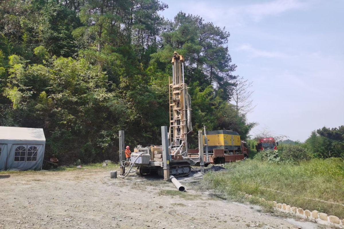 �@������4